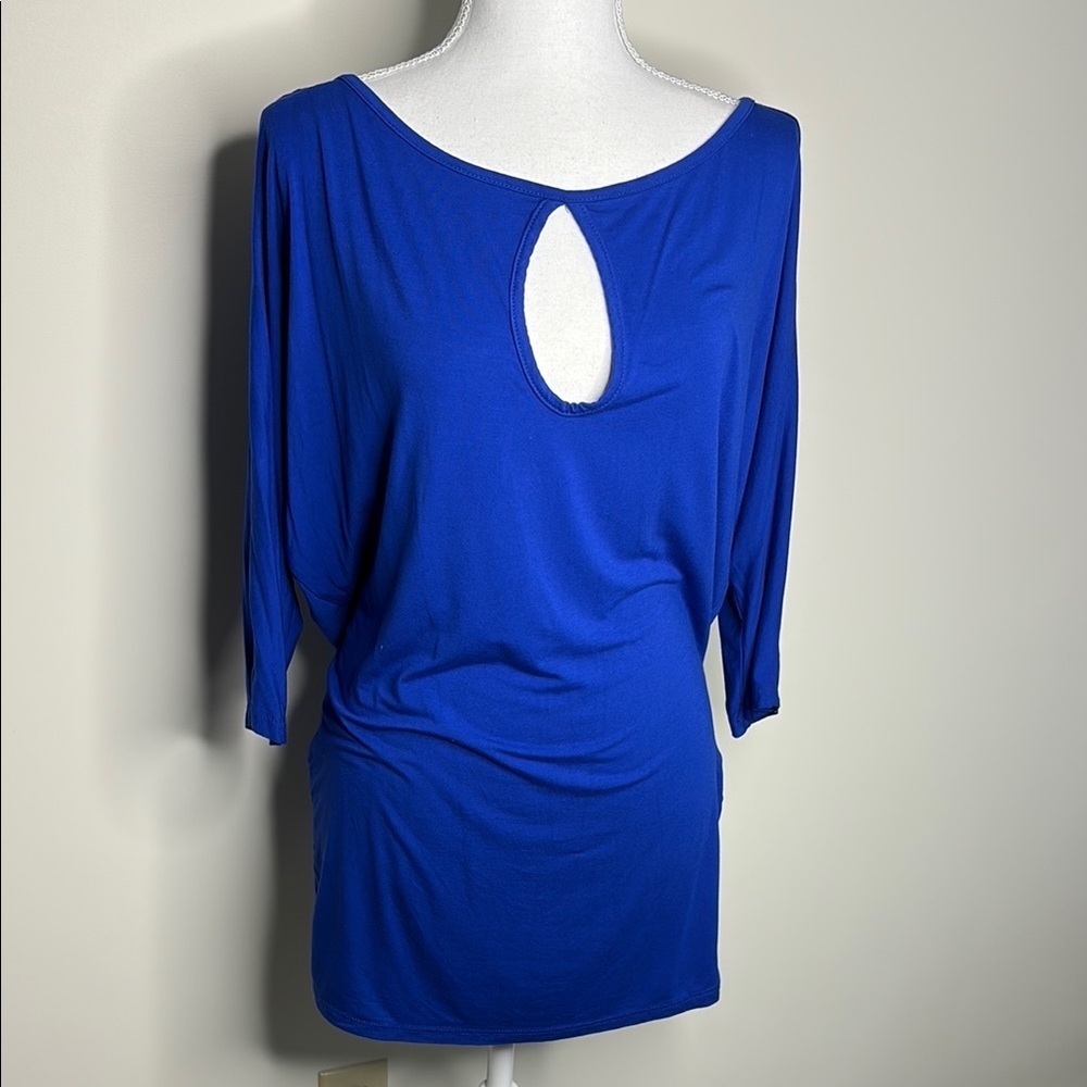 Arden B Blue Cold Shoulder Rayon Keyhole Long Top. Small